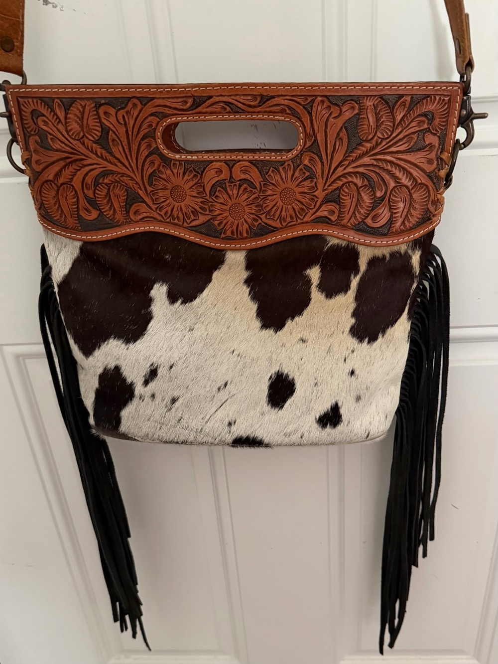 American Darling Brown & White Tooled Leather Cowhide Fringe Shoulder Bag - Picture 3 of 9